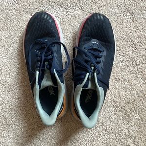 Hoka Clifton 7- size 9.5